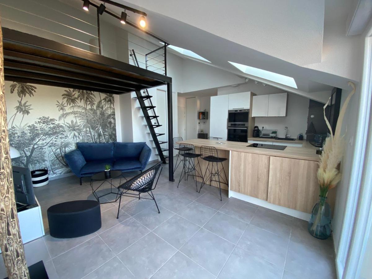 Appart & Fleurinoise Balcon Ascenseur Climatisation Fleurieux-sur-lʼArbresle Eksteriør billede